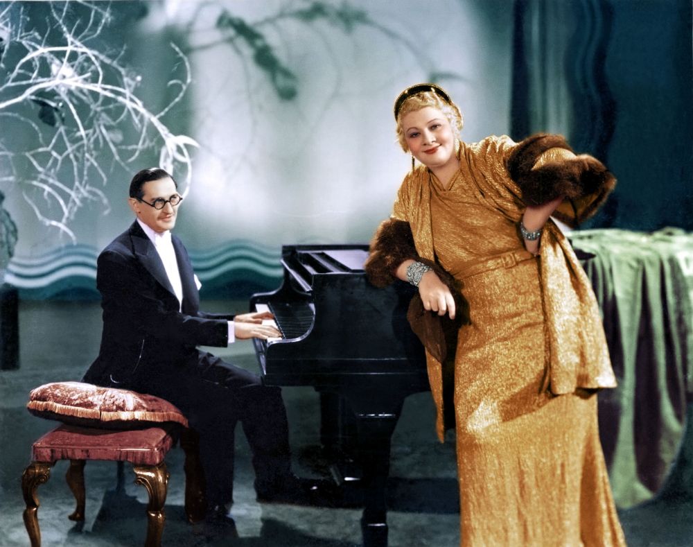 THE OUTRAGEOUS SOPHIE TUCKER