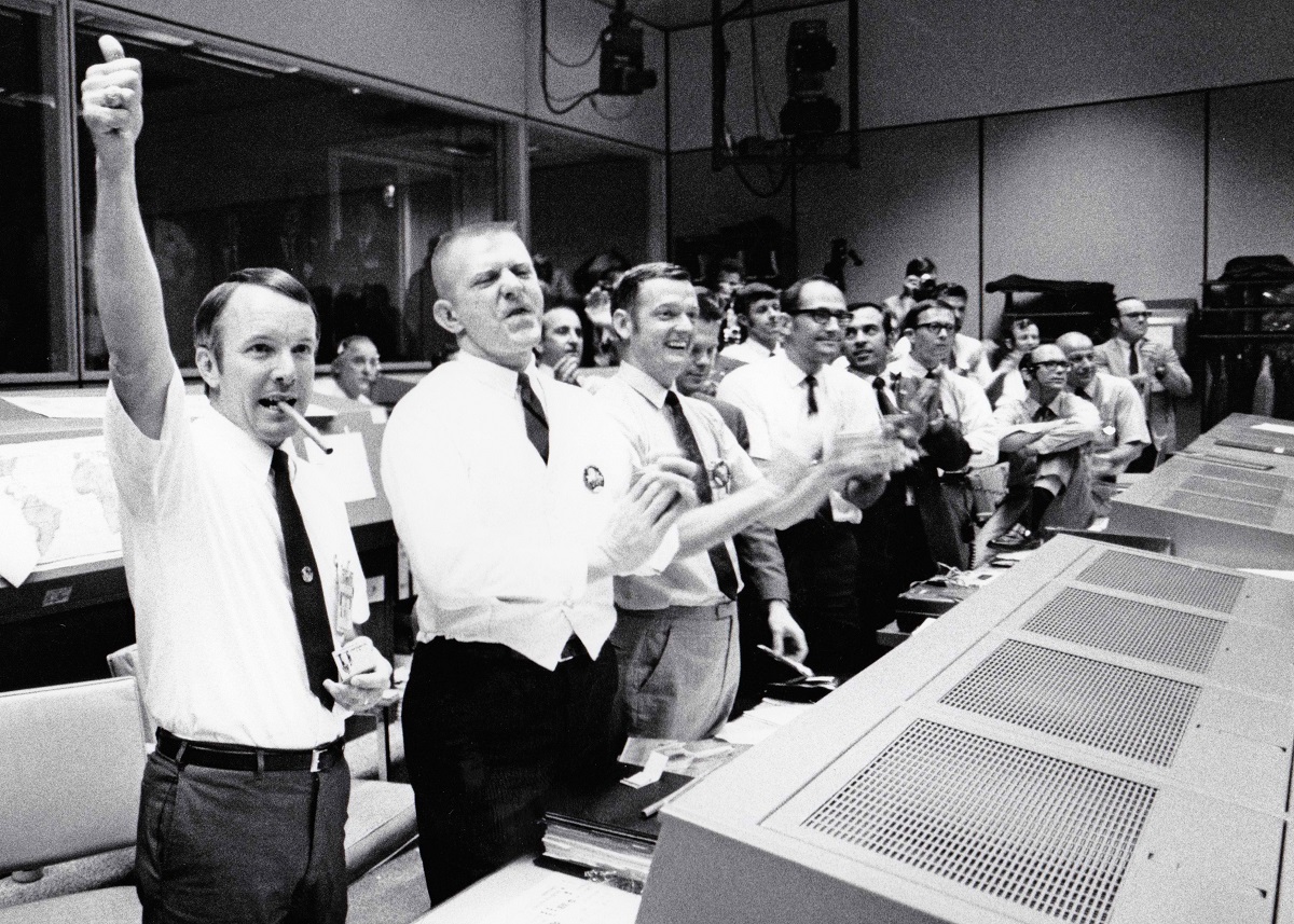 Mission Control The Unsung Heroes of Apollo