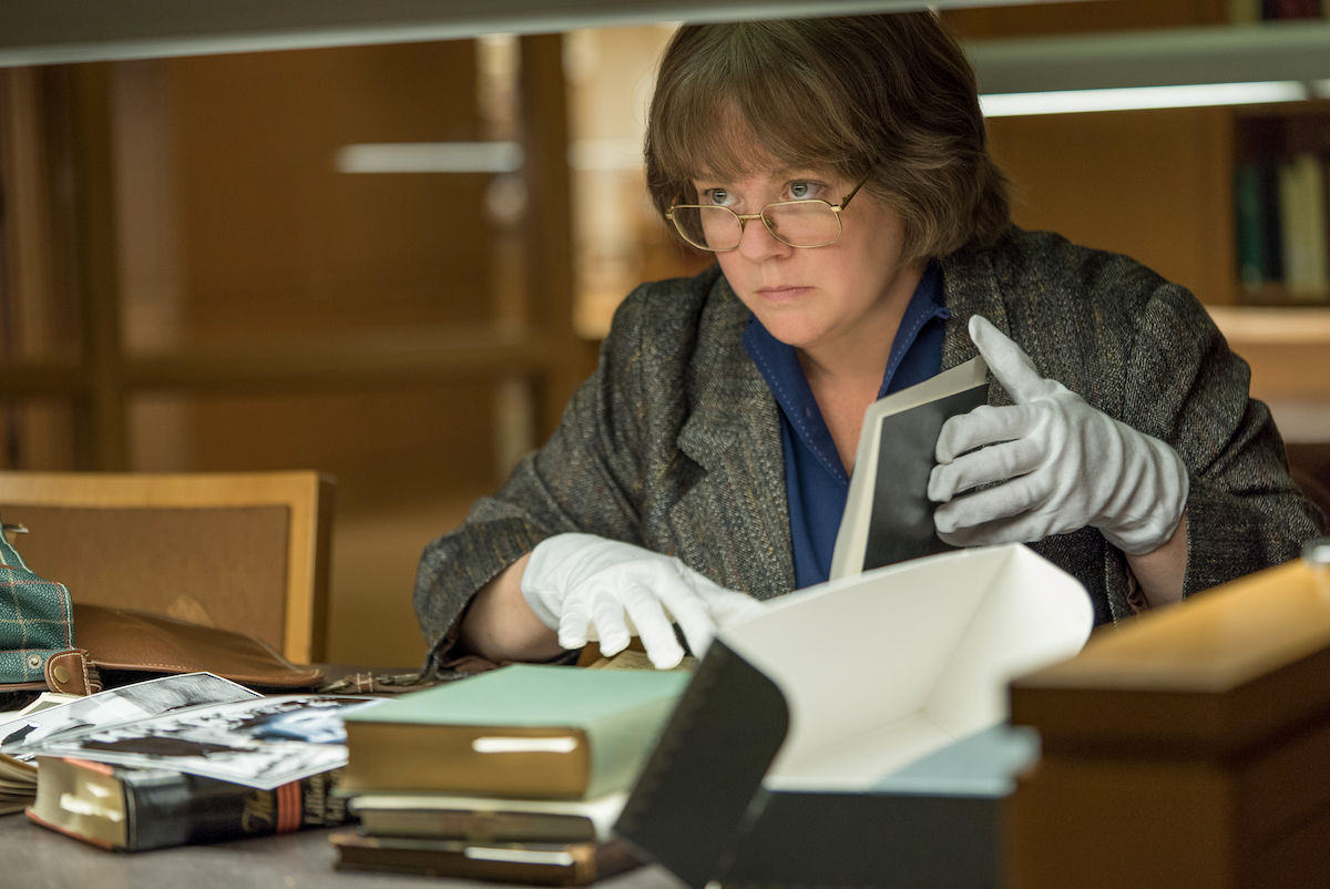 Melissa McCarthy in the film CAN YOU EVER FORGIVE ME? Photo by Mary Cybulski. © 2018 Twentieth Century Fox Film Corporation All Rights Reserved