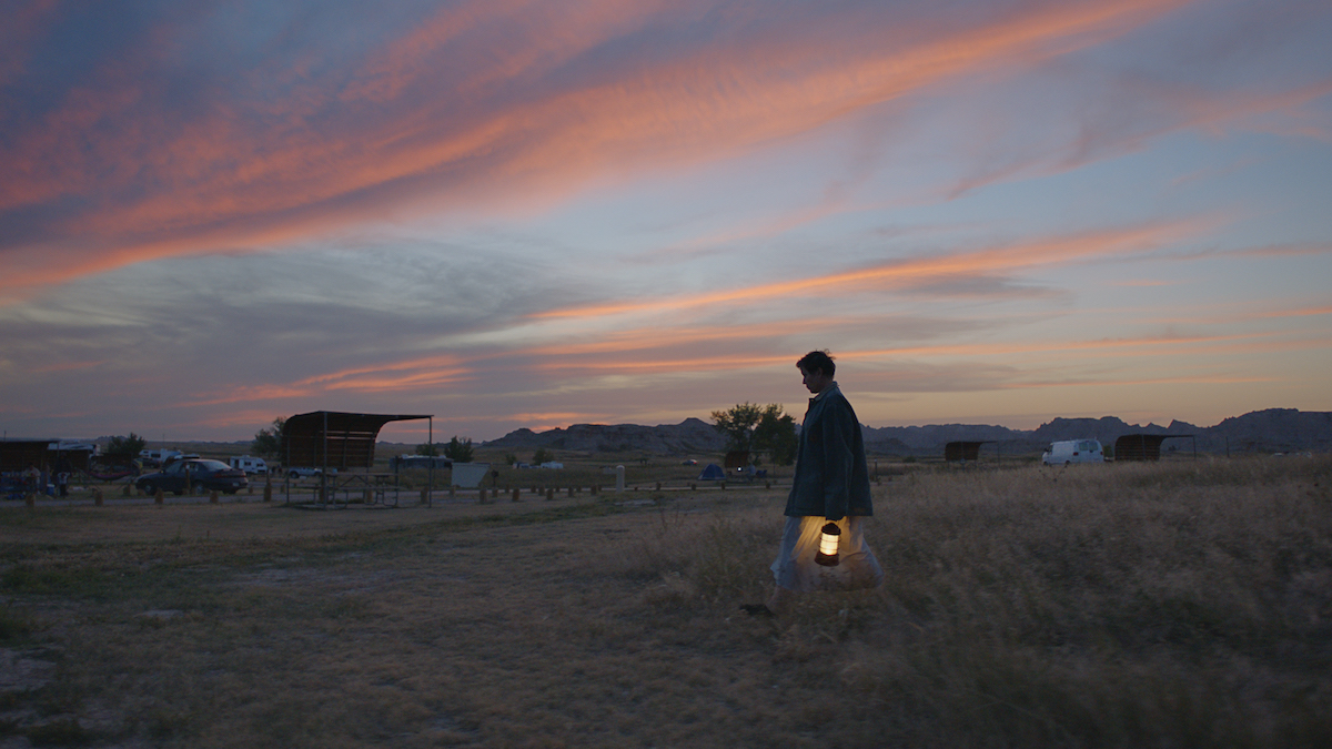 Frances McDormand in the film NOMADLAND. 