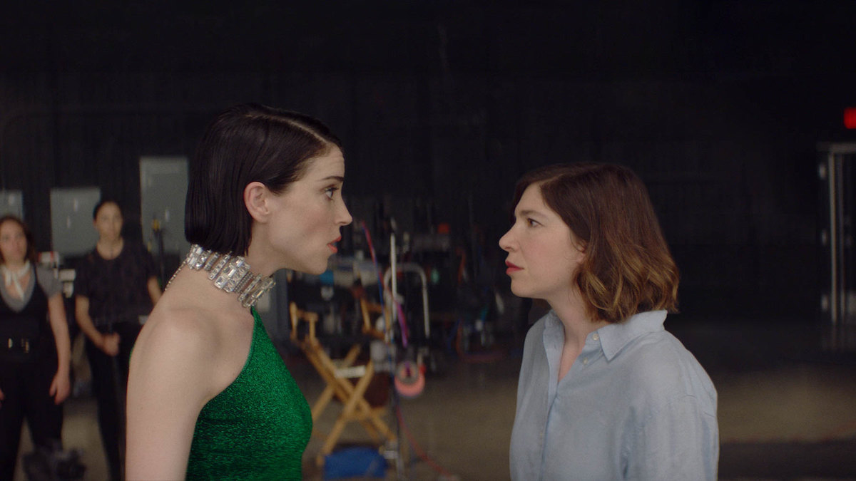 Annie Clark and Carrie Brownstein appear in The Nowhere Inn by Bill Benz