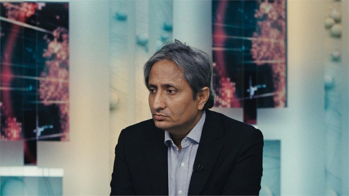 Ravish Kumar in While We Watched directed by Vinay Shukla