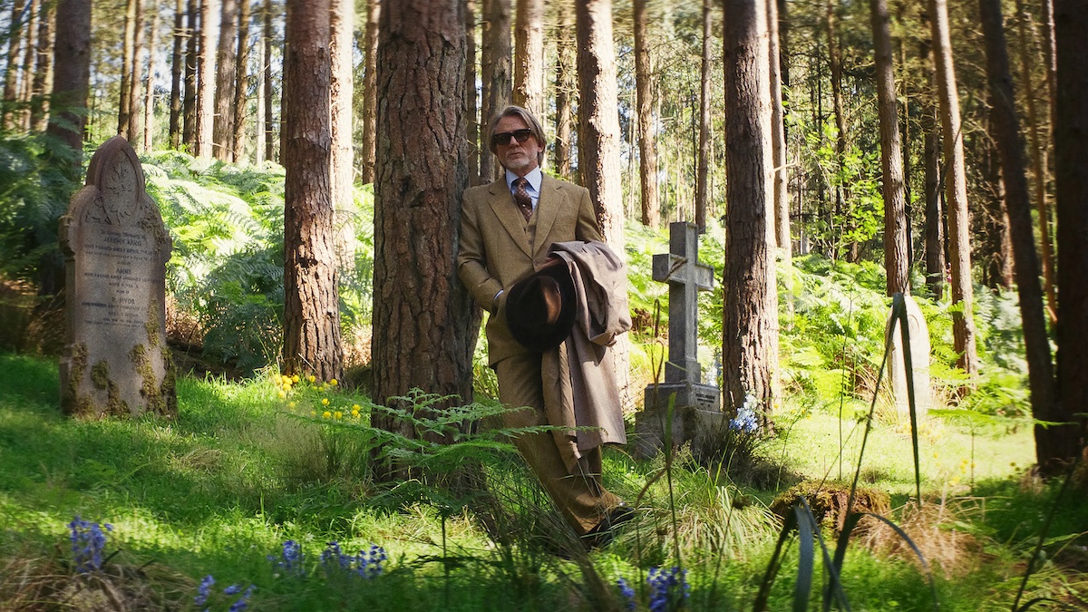 Wake Up Dead Man: A Knives Out Mystery.