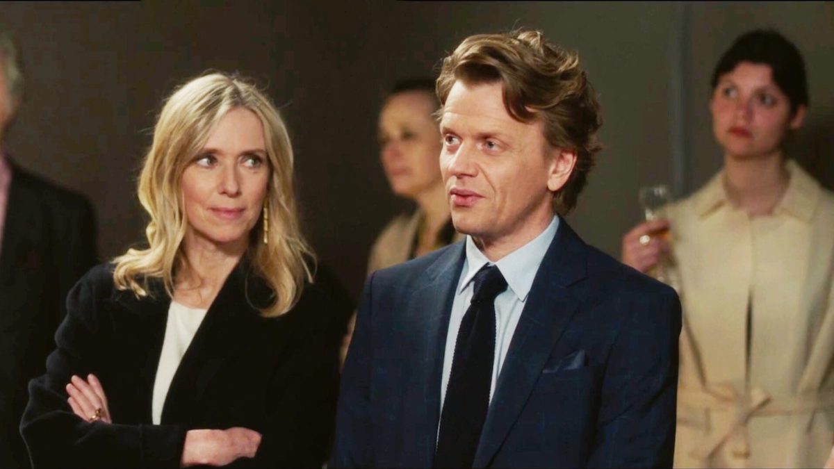 Auction starring Alex Lutz and Léa Drucker