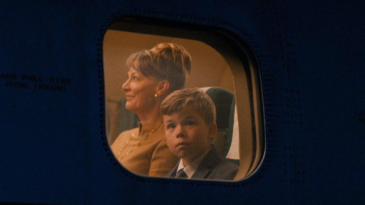 Propeller One-Way Night Coach