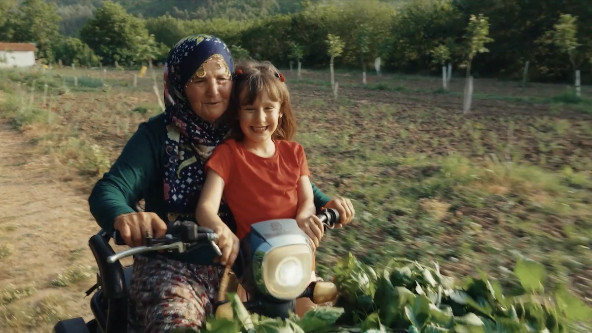 Oya: The Unique Art of Anatolian Women