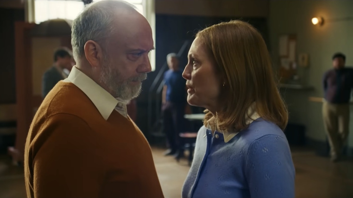 Julianne Moore and  Paul Giamatti in The Debut