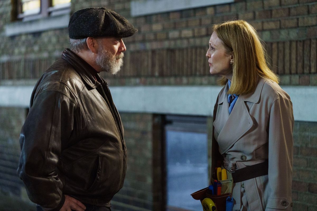 Julianne Moore Paul Giamatti in The Debut